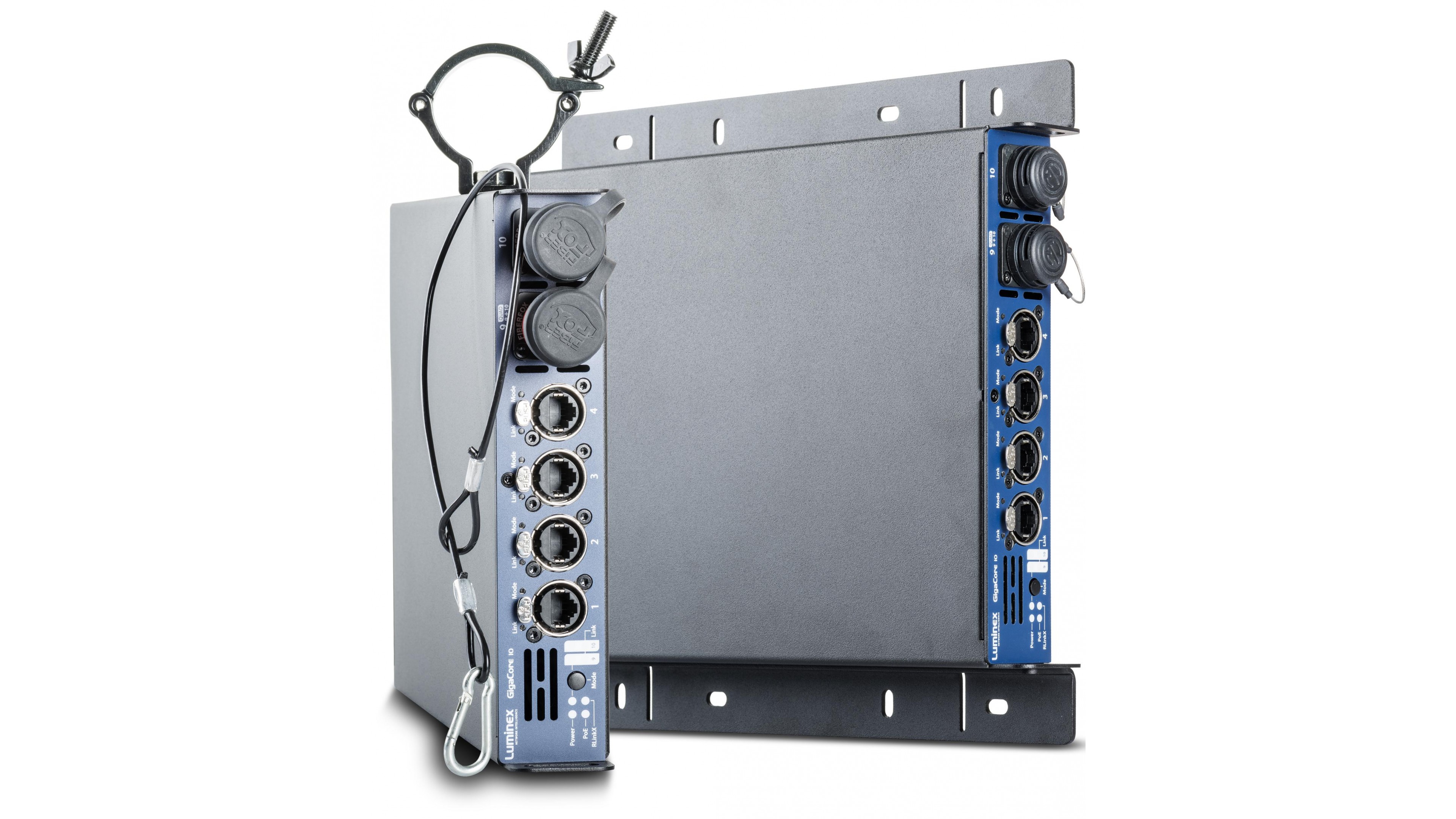 Luminex - GigaCore 10 - Ethernet & fiber network switch for touring