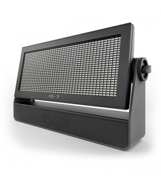 SGM - Q-7 - Projecteur Wash/Blind/Strobe IP65 - LEDs RGBW