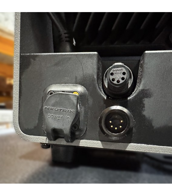 SGM - P-1 - Projecteur Wash sur batterie - IP65 - LEDs RGBW