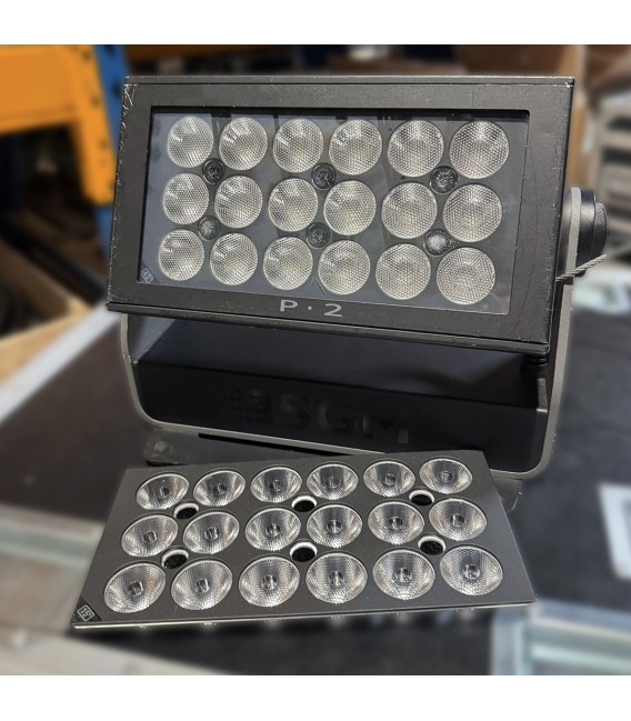 SGM - P-2 - Projecteur Wash LEDs RGBW - IP65 et ultra-compact