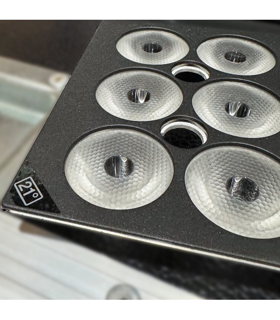 SGM - P-2 - Projecteur Wash LEDs RGBW - IP65 et ultra-compact