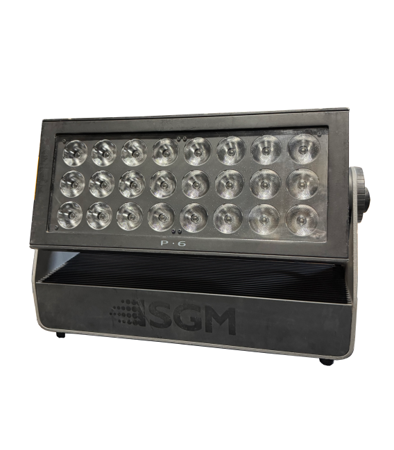 SGM - P-6 - Multifunction Wash/Strobe/Flood/Pixel/Blind Projector 