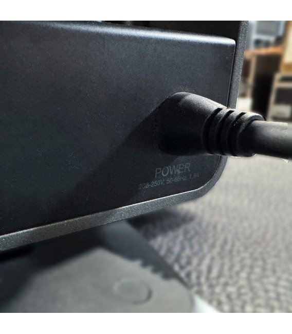 SGM - Q-7 W - Projecteur Wash/Blind/Strobe IP65 à blanc variable